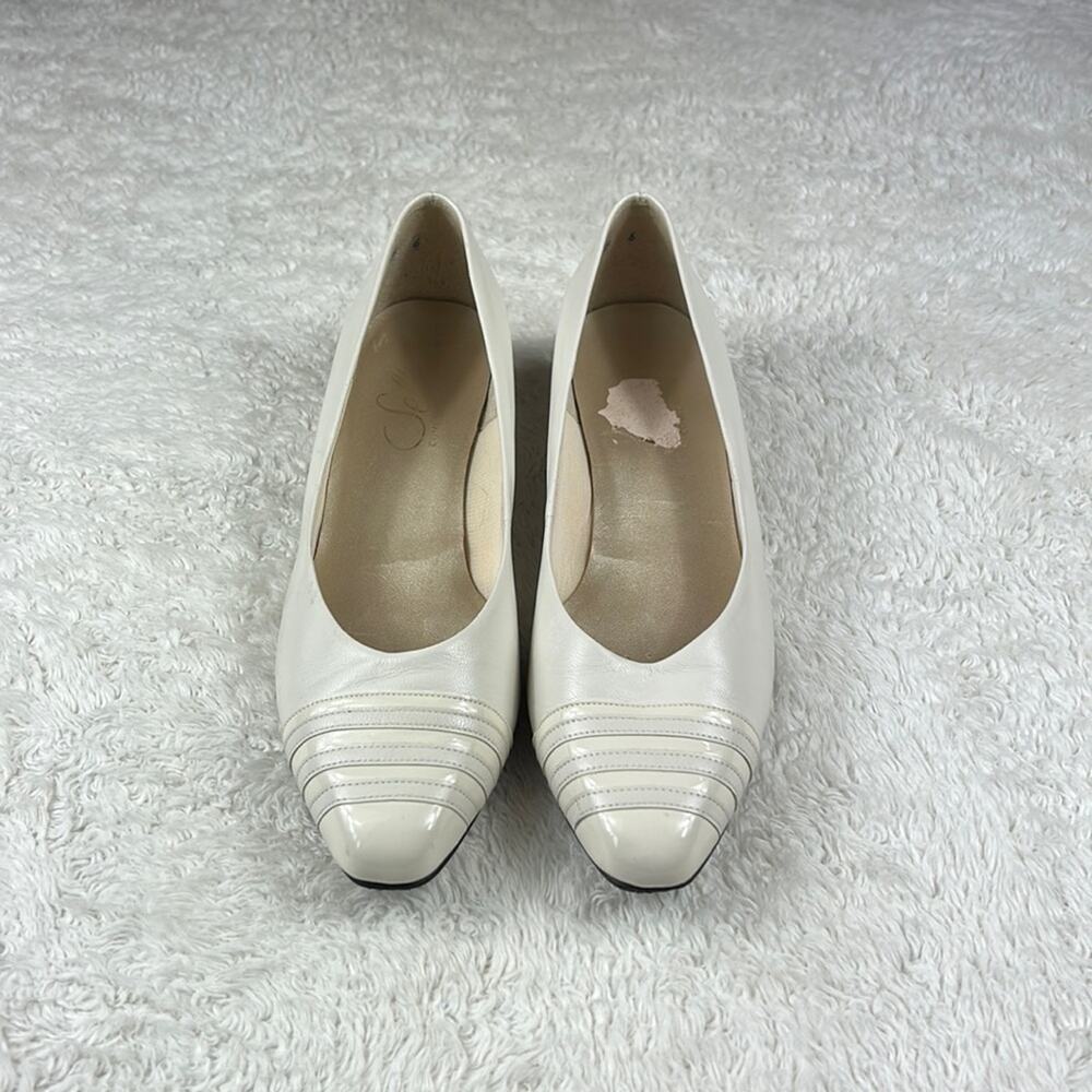 Vintage Selby cream square toe pumps, size‎ 8.5